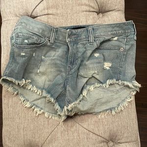 Express denim jean shorts low rise size 6 gently used